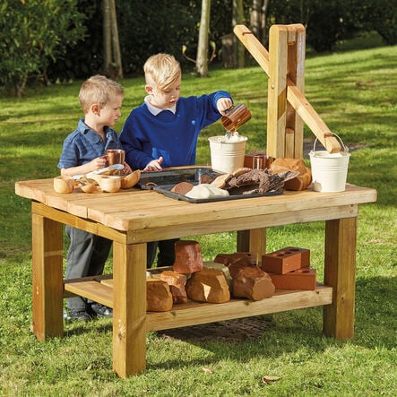 Outdoor Weights \x26 Scales Messy Table  hi\-res