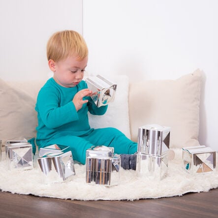 Metallic Distorting Cubes 12pk  hi\-res