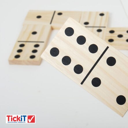 Wooden Dominoes  hi\-res