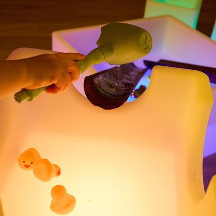 TTS Messy Play Water STEAM Channelling Cubes  hi\-res