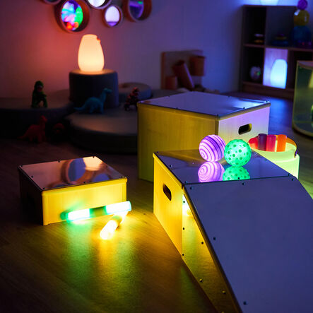 Mirrored Nesting Units 3pc  hi\-res