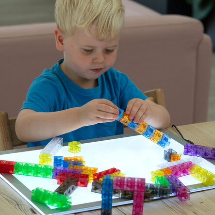Translucent Colour Linking Cubes  hi\-res