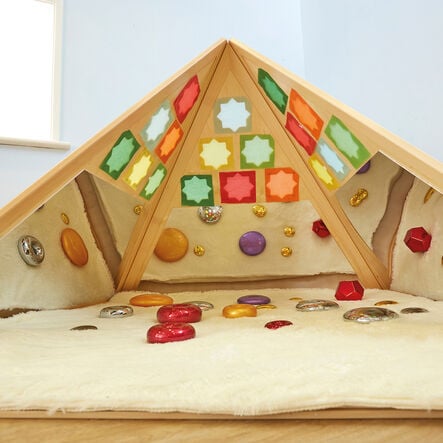 TTS Lovely Learning Location Wooden Pyramid Den  hi\-res