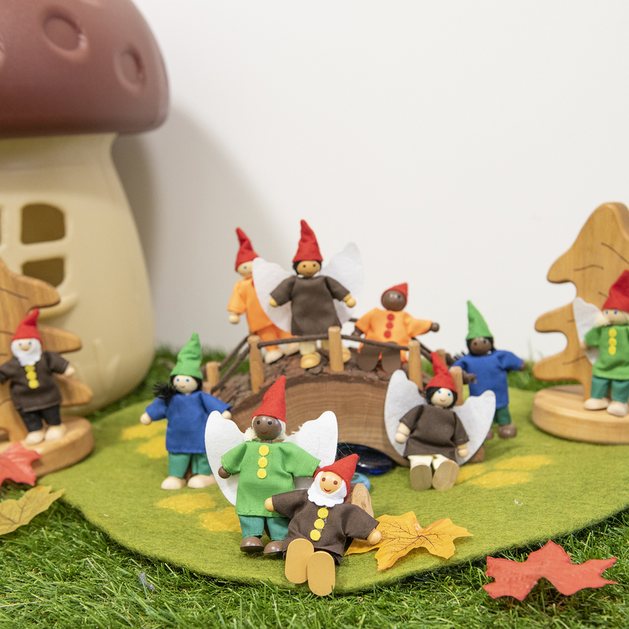 Small World Woodland Elves and Fairies 10pcs  hi-res