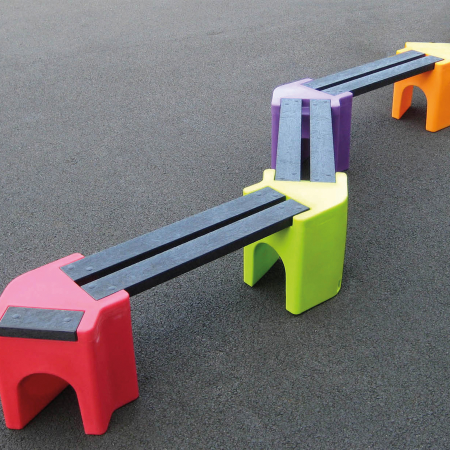 Recyclable Plastic Zigzag Bench  hi-res