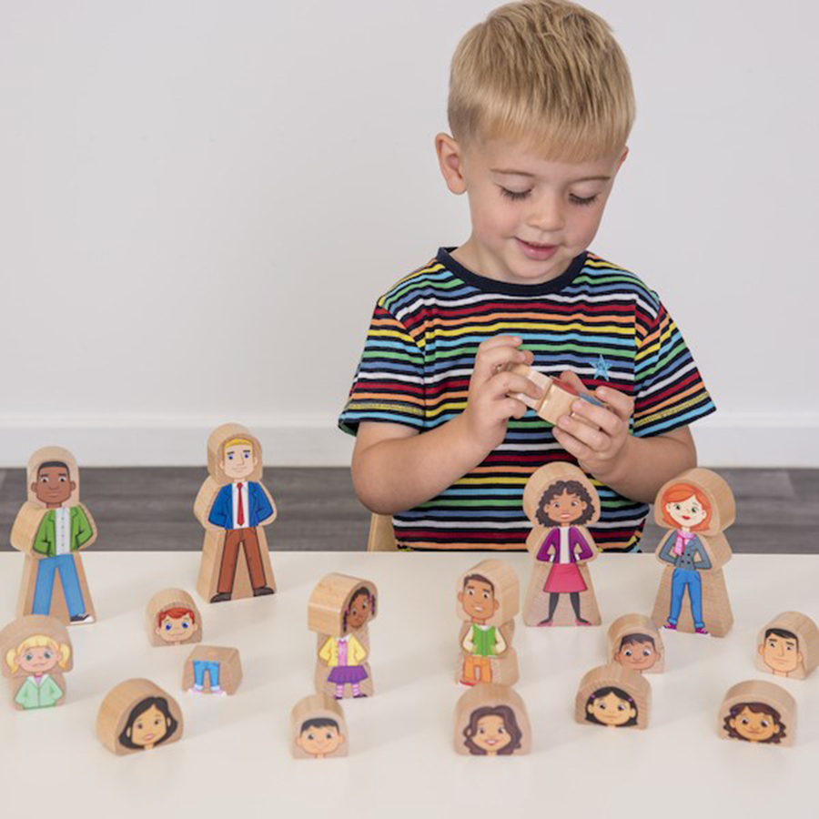 Mix & Match Magnetic Families  hi-res