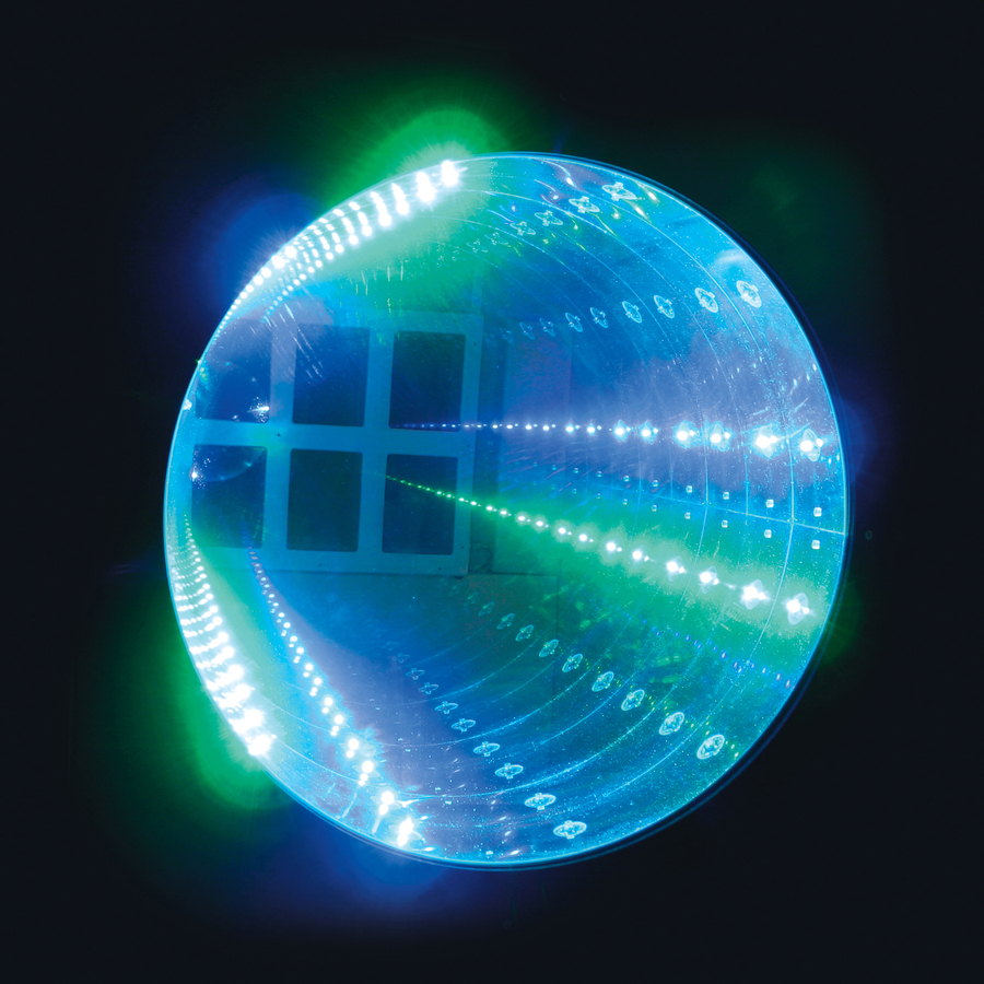 Infinity clearance tunnel light